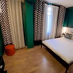 Think Otel 4*